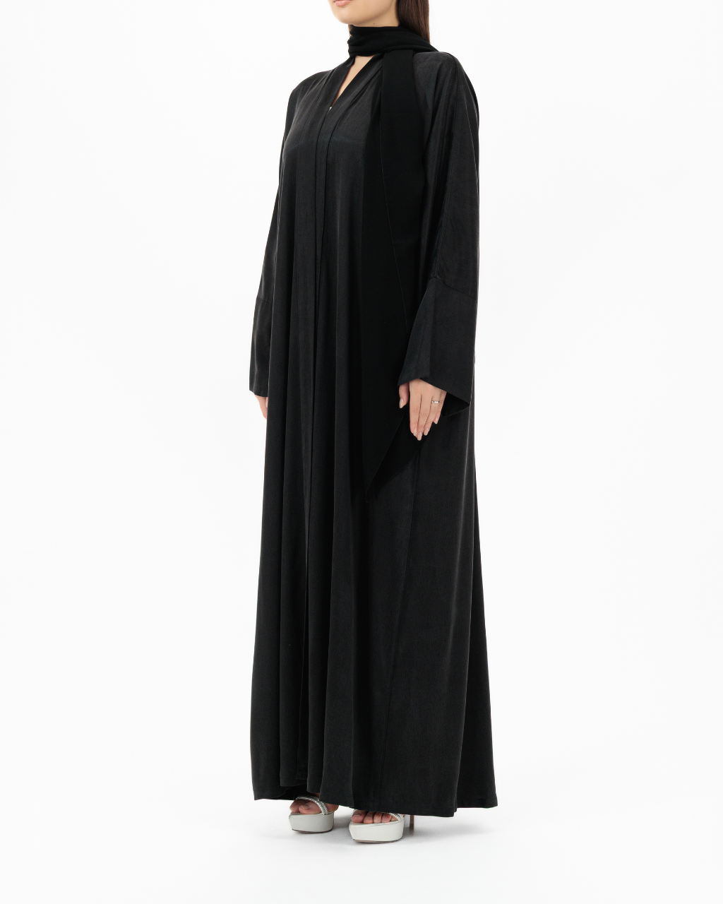 Model wears Bamboo | Black