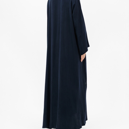 Model wears Bamboo | Navy Blue