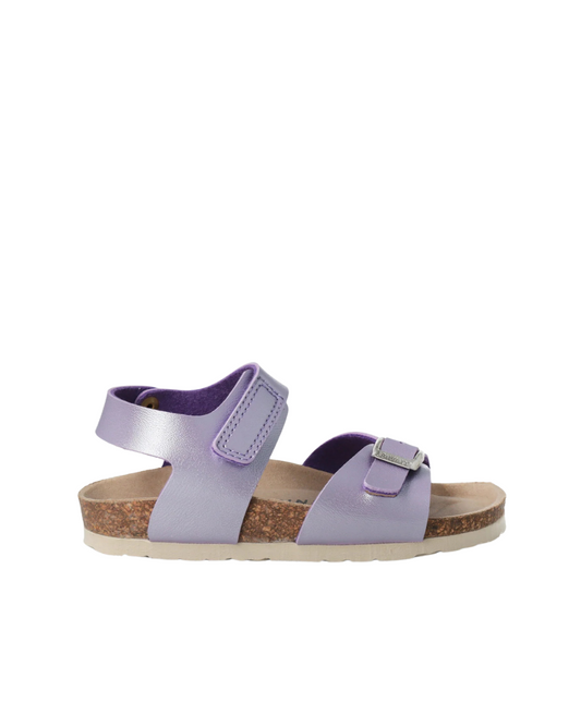 Model wears Melos Shiny Purple