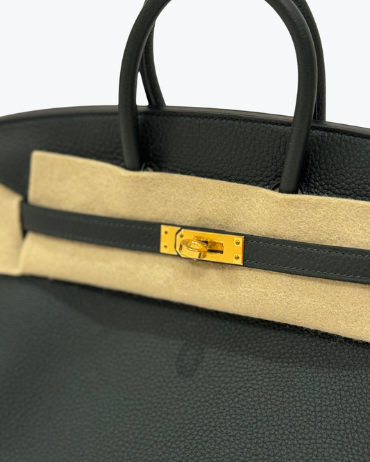 Brand New Birkin 25 in Vert Foncé Togo Leather with Gold Hardware