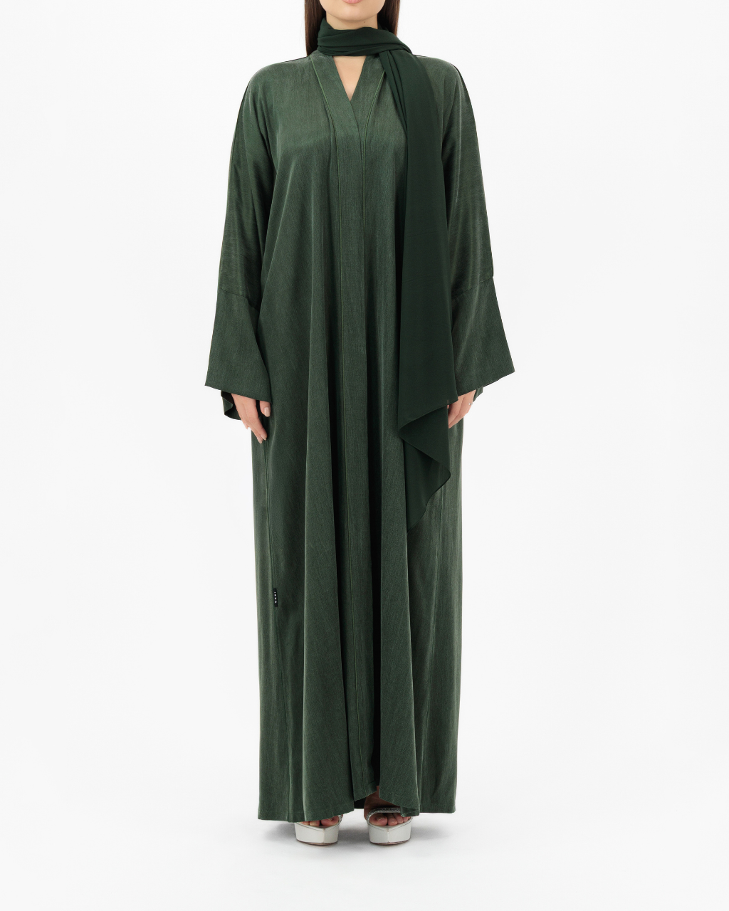 Model wears Bamboo | Green