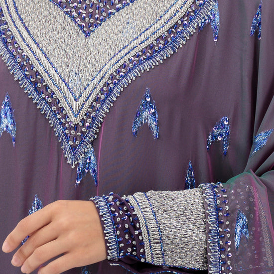 Model wears Kaftan | Purple