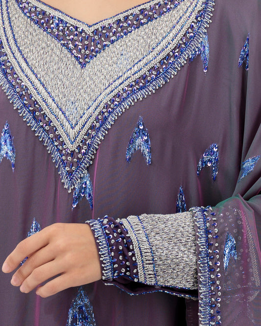 Model wears Kaftan | Purple
