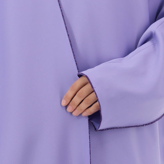 Model wears Abaya | Purple