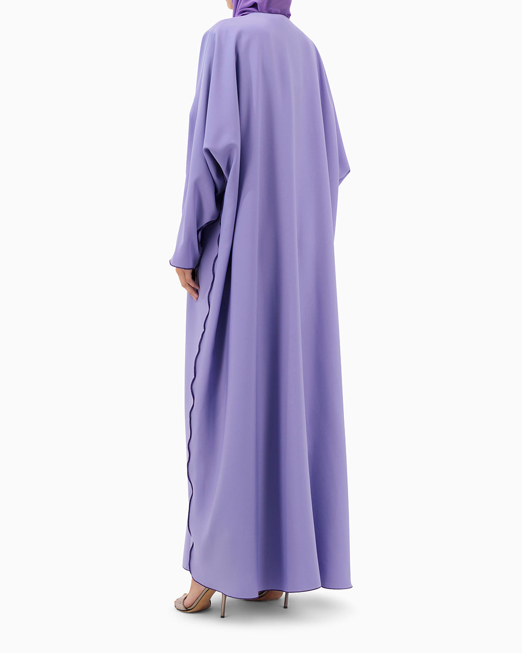 Model wears Abaya | Purple