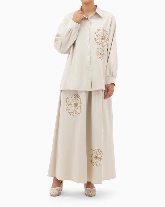 Model wears Beige Flower Set