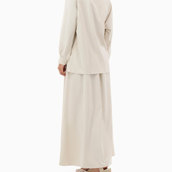 Model wears Beige Flower Set