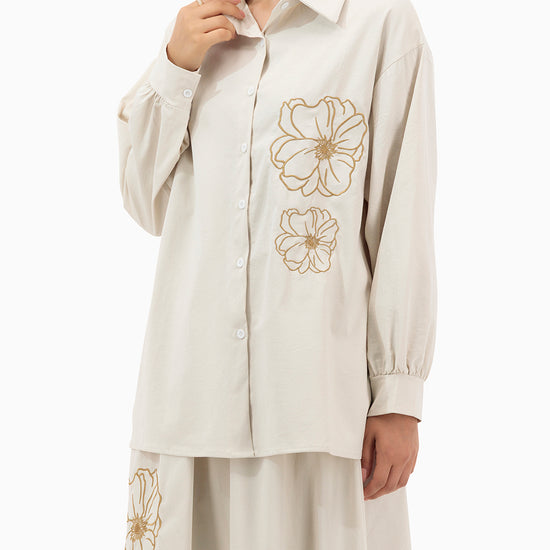 Model wears Beige Flower Set