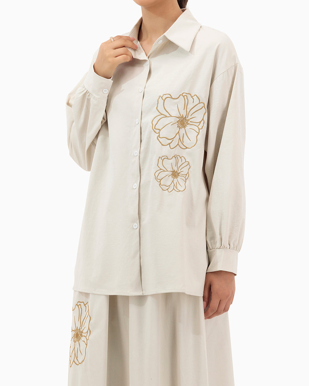 Model wears Beige Flower Set