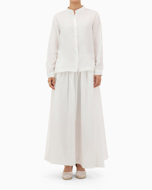 Model wears White Set