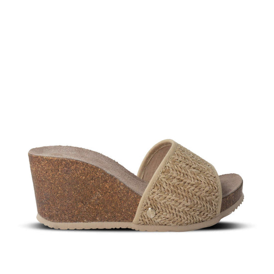 Model wears Daylis Beige Sandal