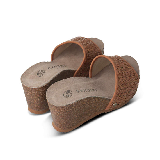 Model wears Daylis Light Brown Sandal