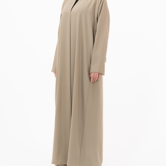 Model wears Essential Matte | Gold