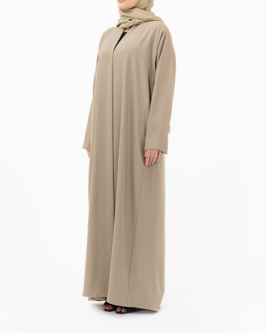 Model wears Essential Matte | Gold