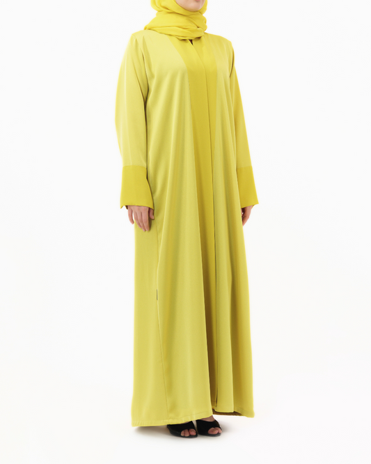 Model wears Essential Shiny | Yellow