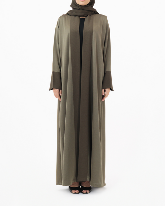 Model wears Essential Shiny | Khaki