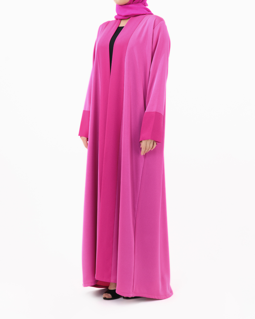 Model wears Essential Shiny | Pink