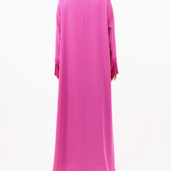 Model wears Essential Shiny | Pink