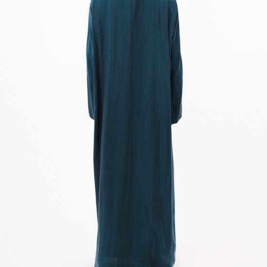 Model wears Silk | Gulf Coast