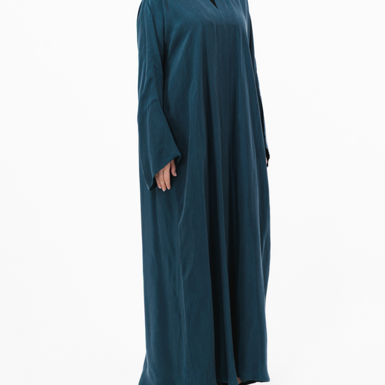 Model wears Silk | Gulf Coast