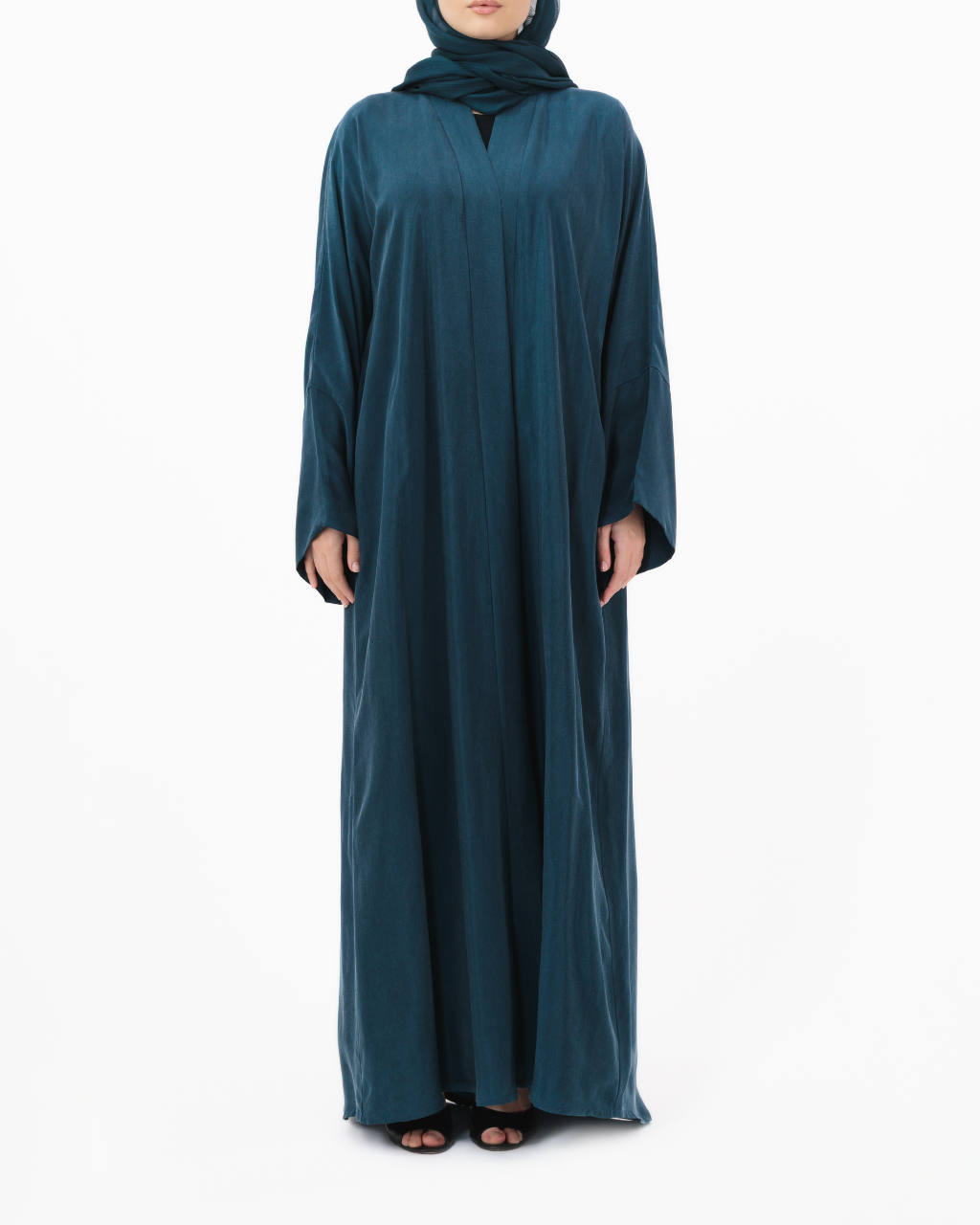 Model wears Silk | Gulf Coast