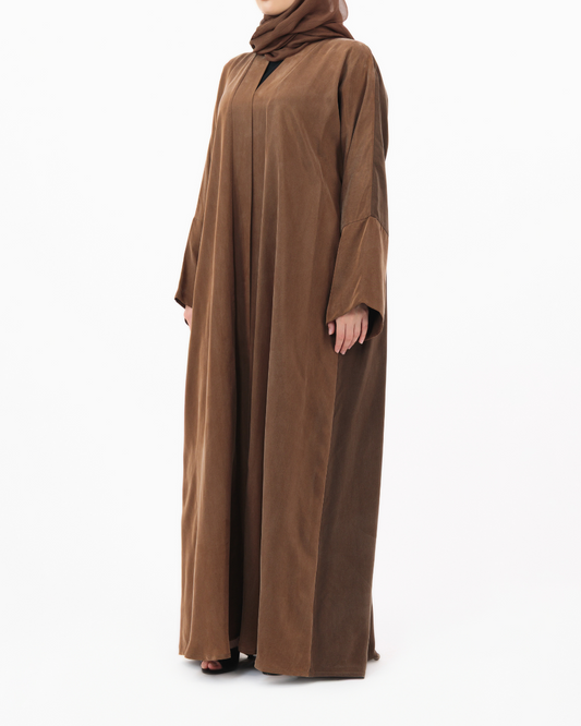 Model wears Silk | Brown