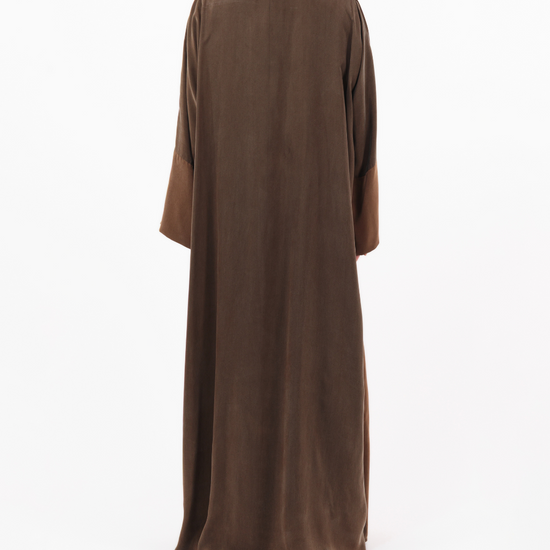 Model wears Silk | Brown