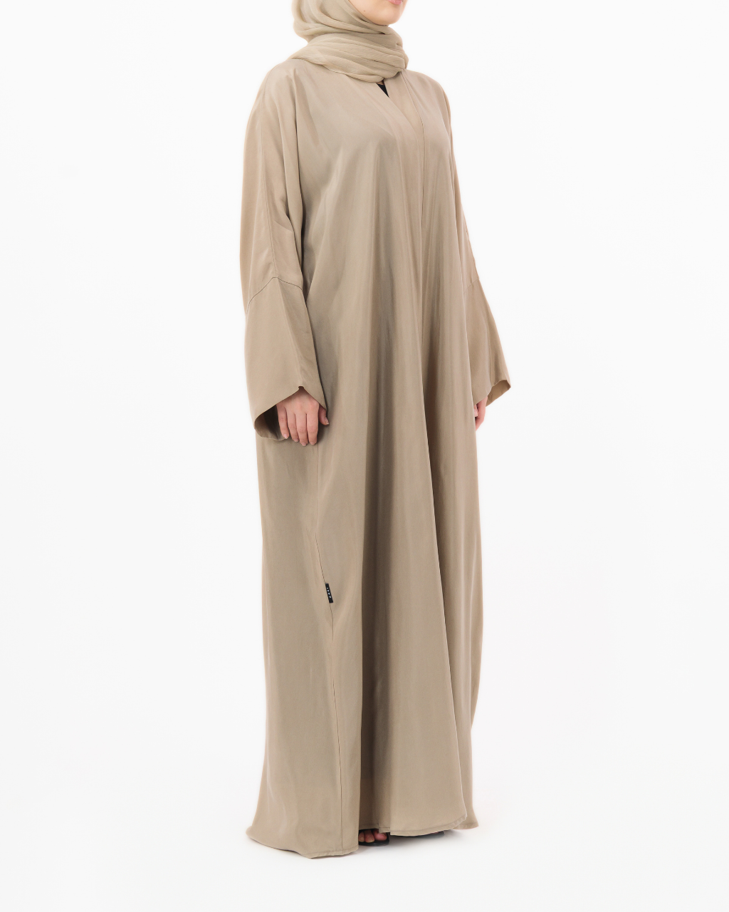 Model wears Silk | Beige