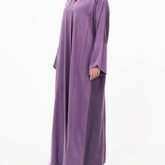 Model wears Silk | Antler