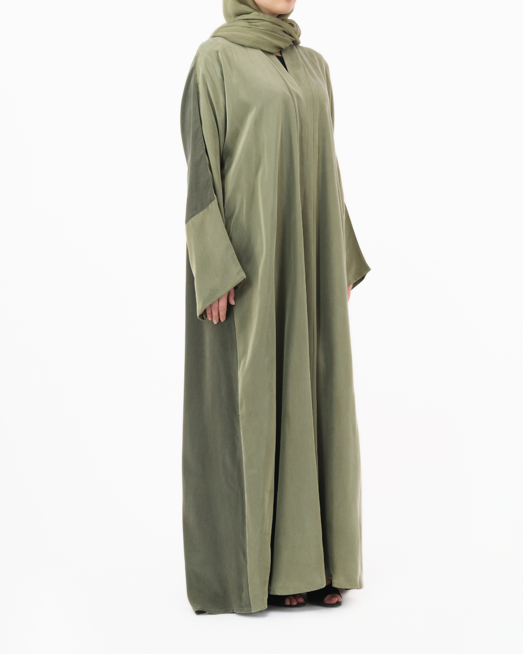 Model wears Silk | Pale Green