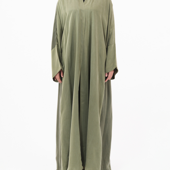 Model wears Silk | Pale Green