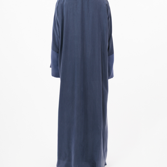 Model wears Silk | Moonlight Blue