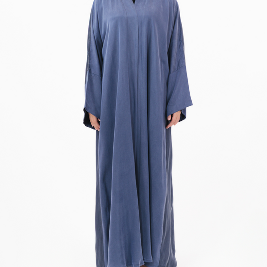 Model wears Silk | Moonlight Blue