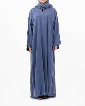 Model wears Silk | Moonlight Blue