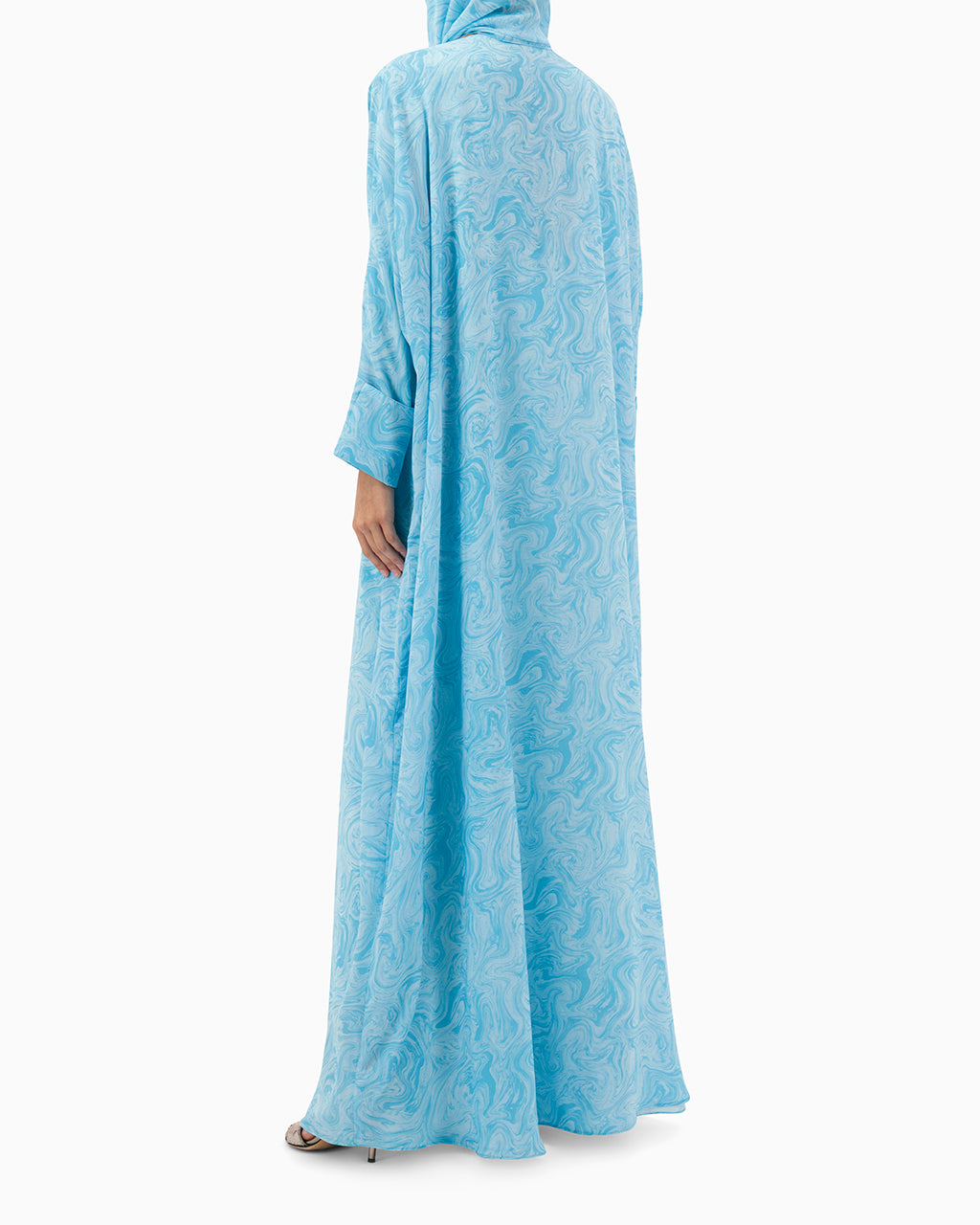 Model wears Abaya | Turquoise