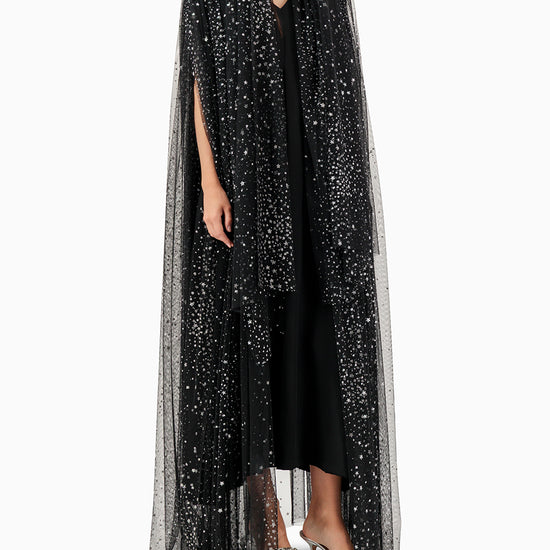 Model wears Wedding Abaya | Stars