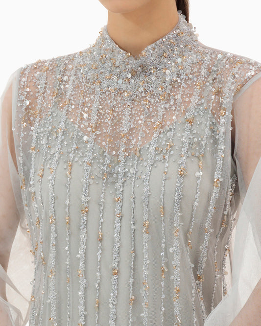 Model wears Dress | Grey