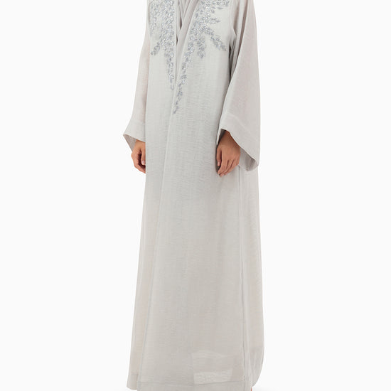 Model wears Abaya | Ice Grey