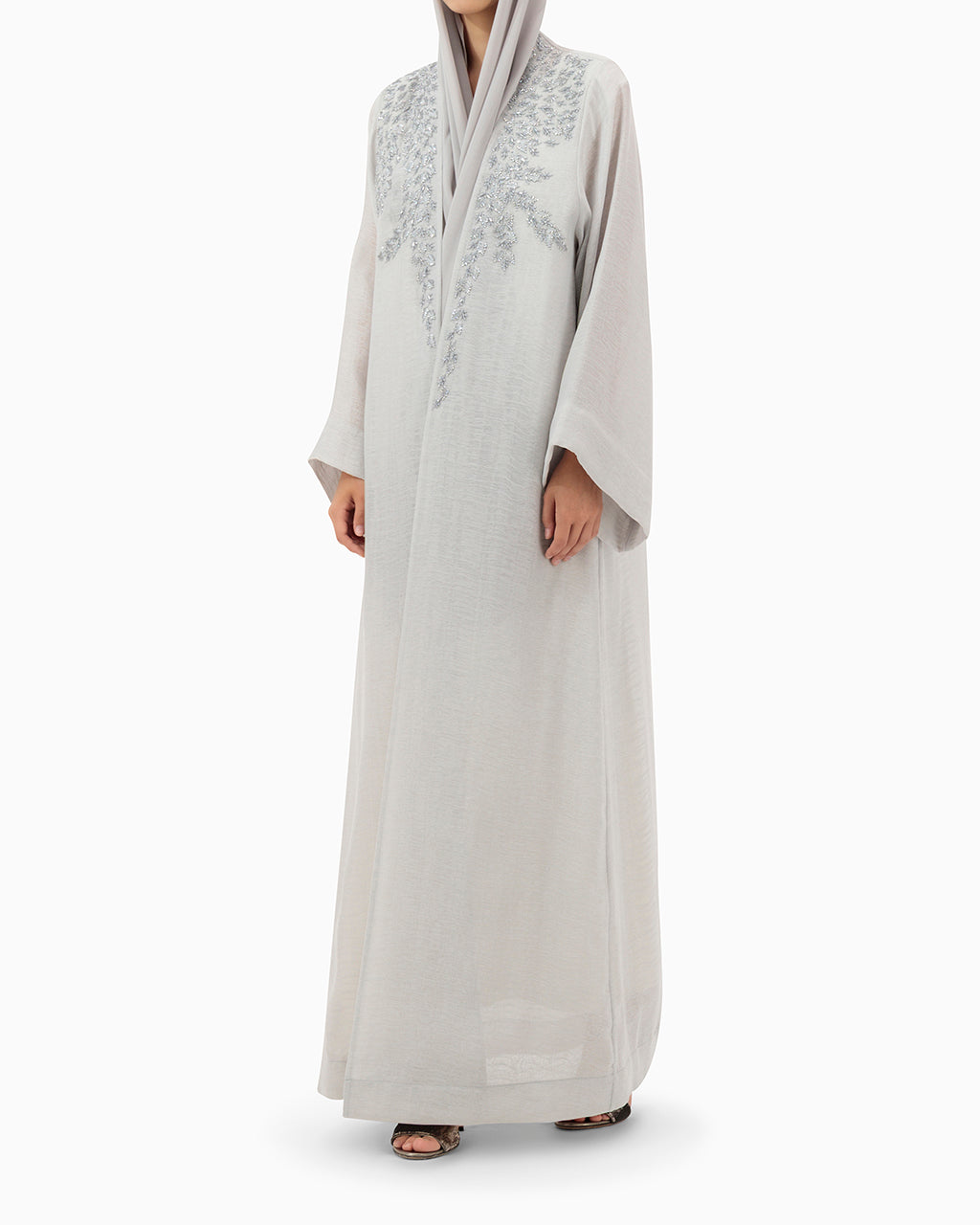 Model wears Abaya | Ice Grey