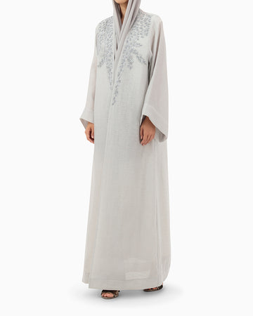 Model wears Abaya | Ice Grey