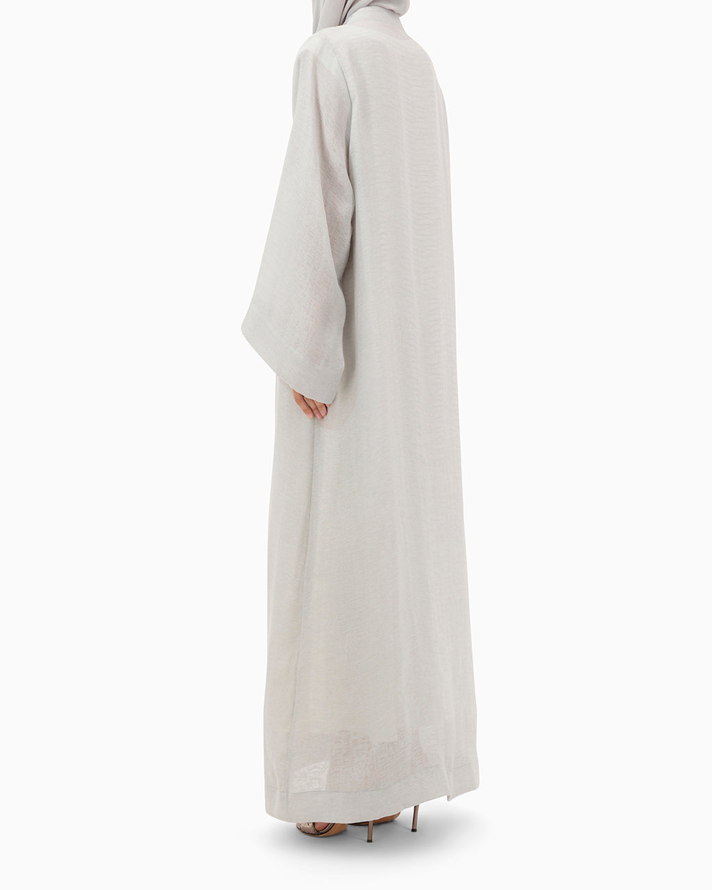 Model wears Abaya | Ice Grey