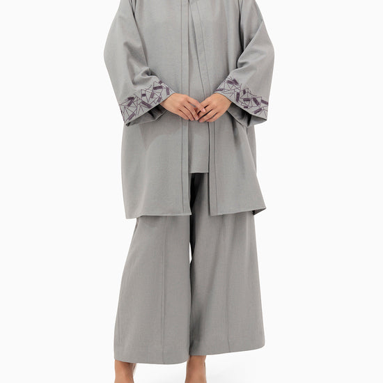 Model wears Co-ord Set | Grey