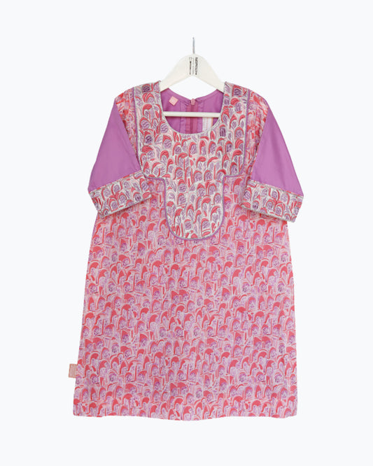 Model wears Arch Kandora Red & Purple