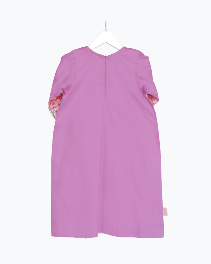 Model wears Arch Kandora Red & Purple