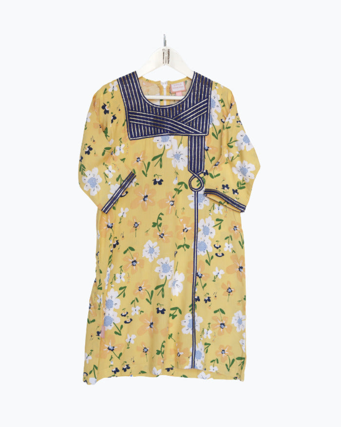 Model wears Classic Talli Yellow