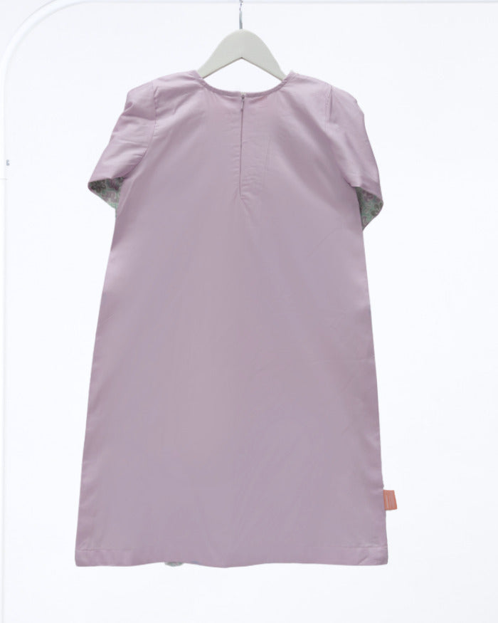 Model wears Lilac And Green Hyde Park