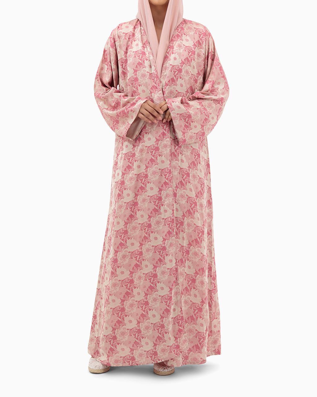 Model wears Pink With Beige Floral Abaya