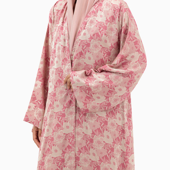 Model wears Pink With Beige Floral Abaya