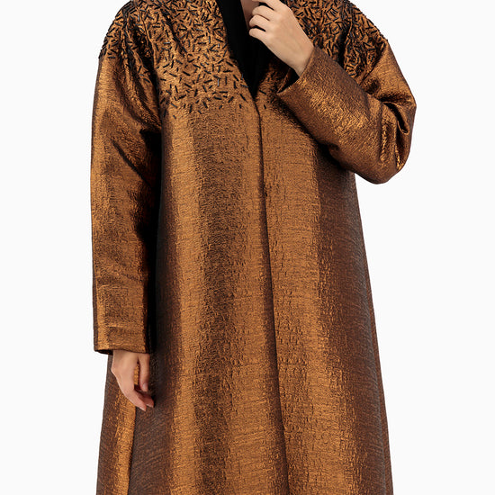 Model wears Abaya | Bronze