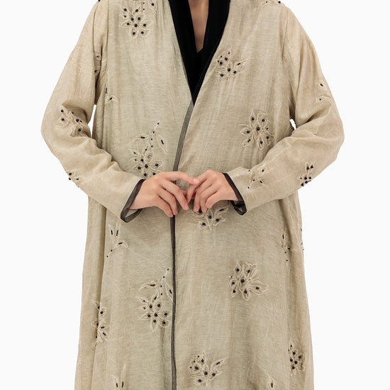 Model wears Abaya | Beige